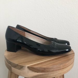 salvatore ferragamo boutique patent leather pumps